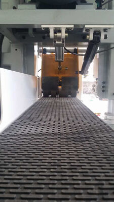 شراء Max Cutting Width 800mm Woodworking Sliding Table Saw with Tilting Angle Saw Blade 0 to 45 Degrees and Table Tilt Negative 45 to 45 Degrees التصنيع عبر الإنترنت